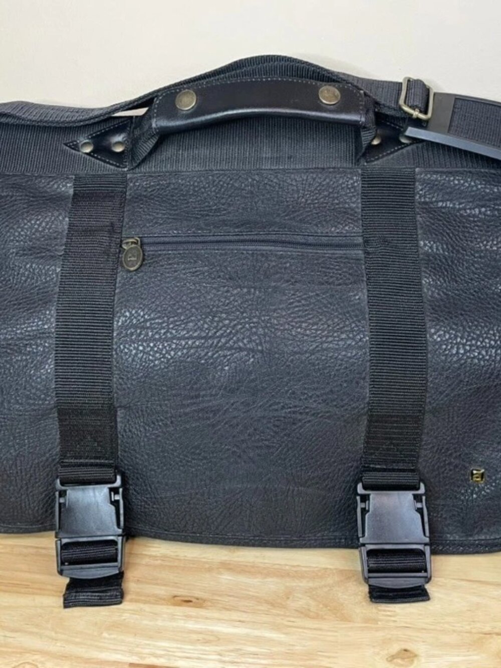 Vintage NAS BAG Messenger Bag Black Faux Alligator Korea Crossbody Satchel